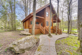 Lovely Gatlinburg Cabin with Private Hot Tub!